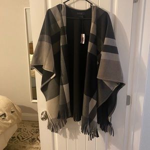 Rachel Roy fleece shawl wrap, never been worn!